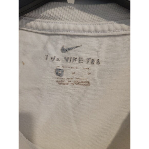 Nike Air Shoe Sneaker head "TOO MANY SNEAKERS?" Men's Medium Shirt - Picture 5 of 7